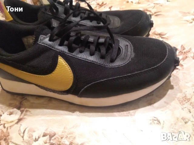 NIKE Оригинални Нови Дамски Маратонки от Естествена Кожа и Текстил 39, снимка 12 - Маратонки - 53488852