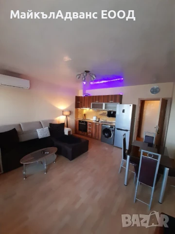 Двустаен апартамент в Широк център