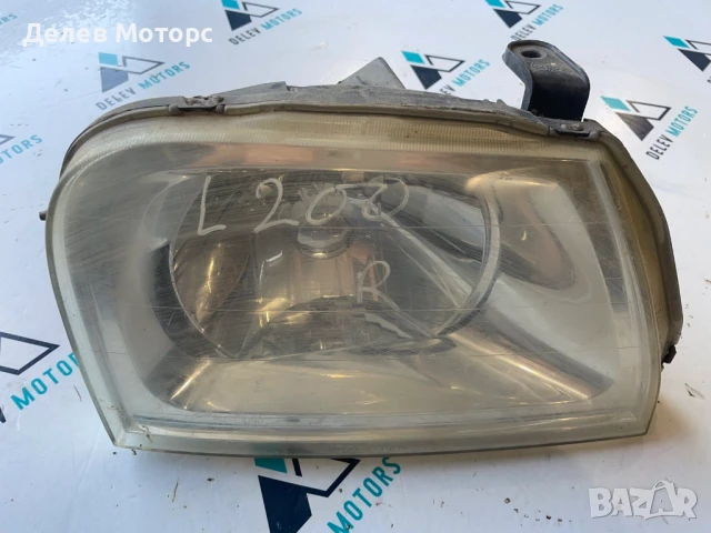 Фар за Mitsubishi L200 десен 1998-2007 г., Митсубиши Л200