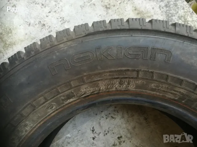 Продавам 4 бр. зимни гуми Нокиан/Nokian WR C cargo и WRC 3 STUDLESS 215/75R16C за бус, снимка 4 - Гуми и джанти - 36396793