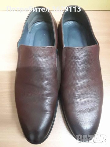 Два артикула . Мъжки елегантни обувки и дамски ластичен ефектен черен ботуш