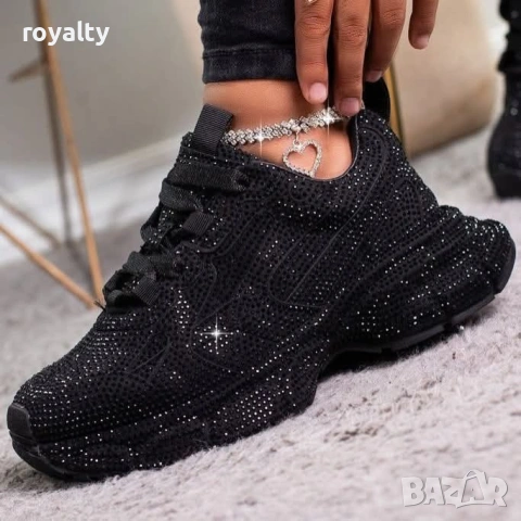 Alexander McQueen Дамски Нови Черни Маратонки с Камъни 