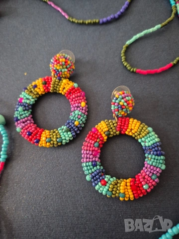 обеци и колие Parfois, снимка 2 - Бижутерийни комплекти - 53401726