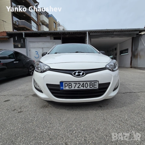 Hyundai I20 1.2 бензин 08.2014 г. с нови гуми, снимка 5 - Автомобили и джипове - 53229781