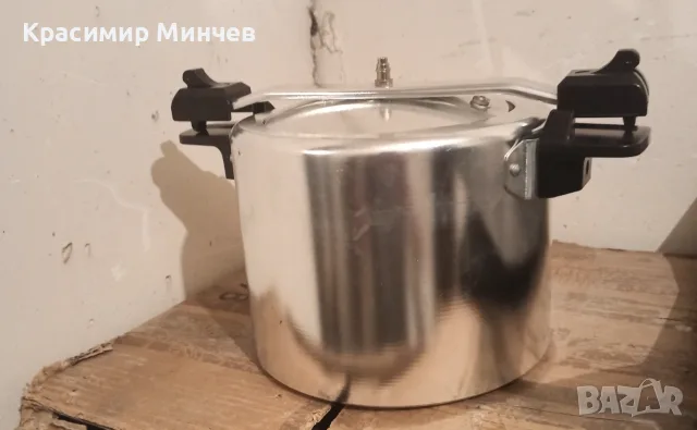 Ретро унгарска тенджера под налягане KUKTA – 6 литра (в оригинална кутия), снимка 2 - Съдове за готвене - 55887154