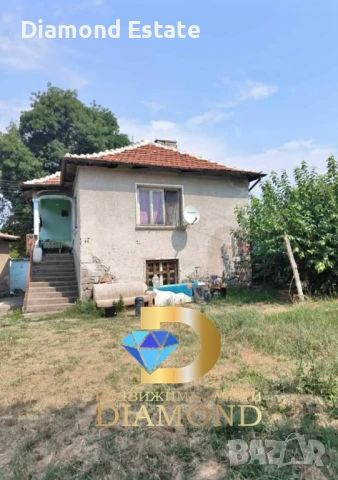 Двуетажна къща в село Дълбок извор, общ. Първомай, снимка 4 - Къщи - 51163611