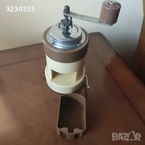 Кафемелачка стара от соца, снимка 3 - Аксесоари за кухня - 48819742