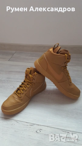 Кафяви зимни кецове Nike Court Borough Mid Winter за момче с р-р 41, снимка 9 - Кецове - 53434310