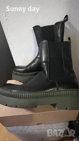 Дамски боти 37 номер, снимка 3 - Дамски боти - 47959189