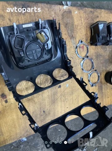 Mazda CX-7 2010година Централна конзола и духалки парно, снимка 5 - Части - 40359002