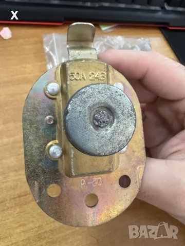 КЛЮЧ МАСА ВК518Б УАЗ ГАЗ ЗИЛ НОВА 50А 24В, снимка 3 - Части - 49179205