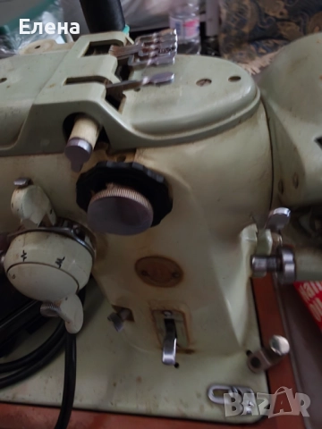 Електрическа шевна машина Singer 319 - метална, снимка 2 - Шевни машини - 52803025