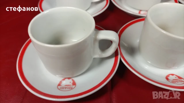 Порцеланов комплект за кафе, 6 чинийки и 6 чаши, балкан турист, балкантурист, червена щампа, снимка 7 - Антикварни и старинни предмети - 50869442