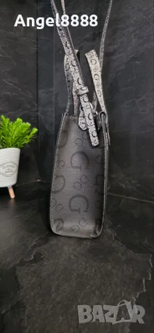 Guess дамска чанта , снимка 2 - Чанти - 56162002