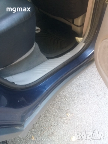 Mazda Tribute 2,0l 4x4, снимка 9 - Автомобили и джипове - 51584608