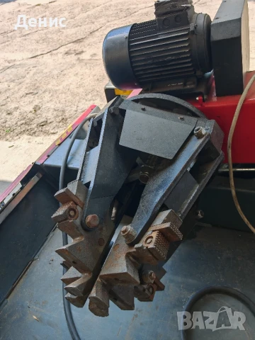 Гумодемонтажна машина за тежкотоварни гуми TIR