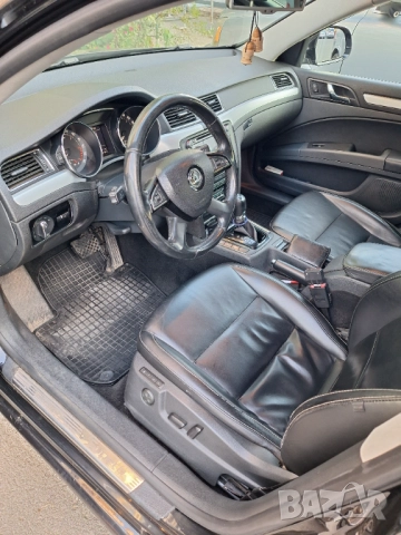 Skoda Superb 2.0TDI DSG FACELIFT, снимка 9 - Автомобили и джипове - 50947775