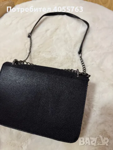 Дамска чанта, снимка 2 - Чанти - 48737108