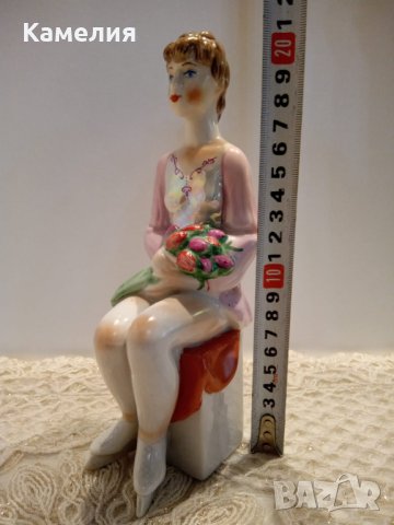 Порцеланова фигура , снимка 2 - Статуетки - 40588083