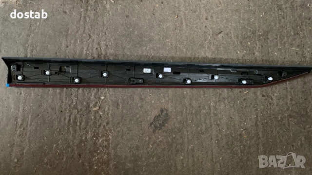 Лайсна за предна дясна врата на Шкода Суперб 3, снимка 4 - Части - 50715772