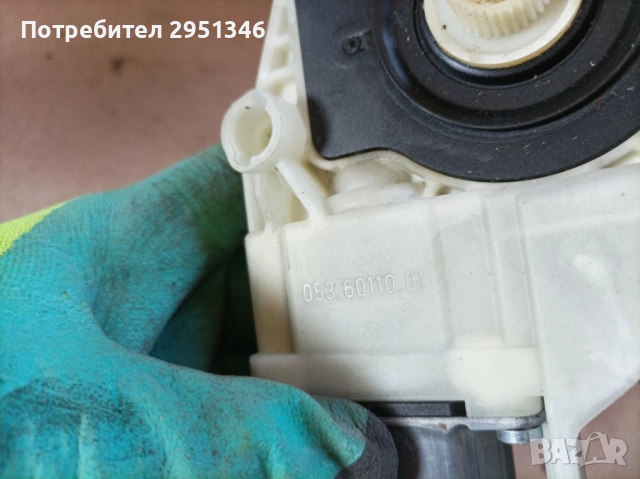 PORSCHE PANAMERA МОТОРЧЕ ЗА ЗАДЕН ДЕСЕН СТЪКЛОПОДЕМНИК 0536011001, снимка 3 - Части - 51869381