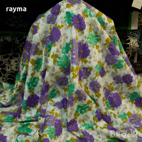 Плат италианска дизайнерска копринена тафта принт цветя, снимка 4 - Поли - 34237309