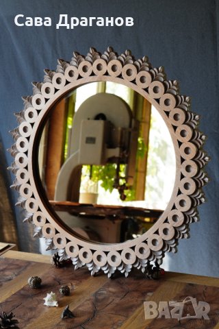 Огледало с дърворезбована рамка, снимка 9 - Огледала - 41420129