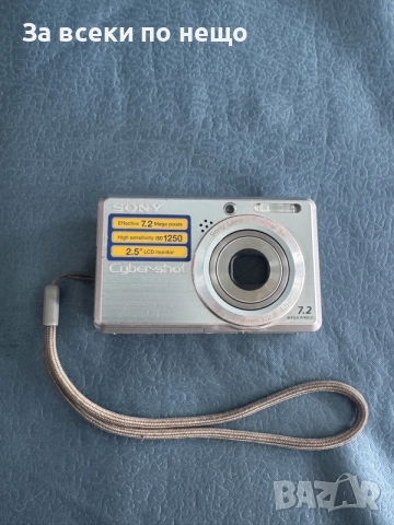 Цифров фотоапарат Sony CyberShot DSC-S750 , 7.2MP , 3x Zoom ,  Sony DSC-S750, снимка 2 - Фотоапарати - 56229084