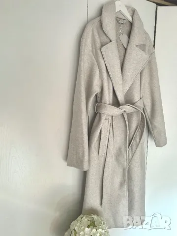 Дълго дамско палто с колан, светлобежово, снимка 3 - Палта, манта - 49220202