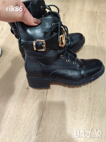 Дамски зимни боти, снимка 12 - Дамски боти - 52016831