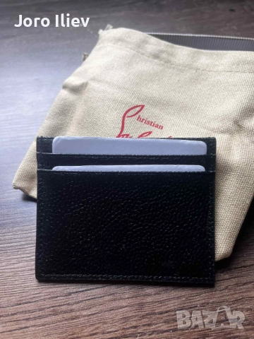 Портфейл / Картодържач Christian Louboutin кожен, снимка 8 - Портфейли, портмонета - 52352834