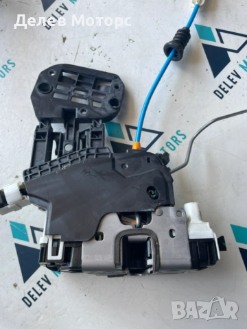 Брава за предна дясна врата A0997202401 от Mercedes CLA 180 Sport двигател 270910, 1.6i 122 кс., снимка 2 - Части - 51564219