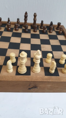 Стар шах,табла и дама, снимка 8 - Антикварни и старинни предмети - 53747271