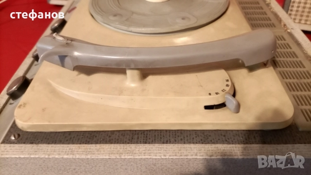 Ретро грамофон-куфар, СУПРАФОН, SUPRAPHON, GZC641A, снимка 4 - Антикварни и старинни предмети - 52750139