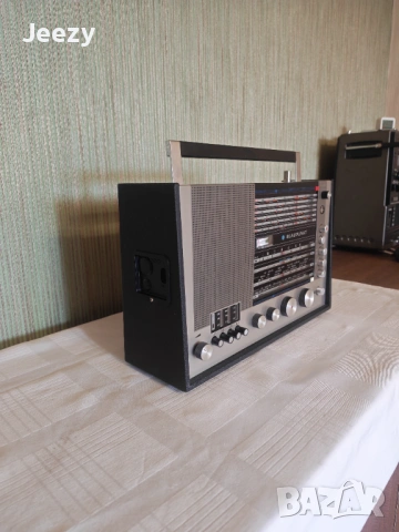 Blaupunkt Supernova – Немско транзисторно радио, снимка 2 - Радиокасетофони, транзистори - 53657388