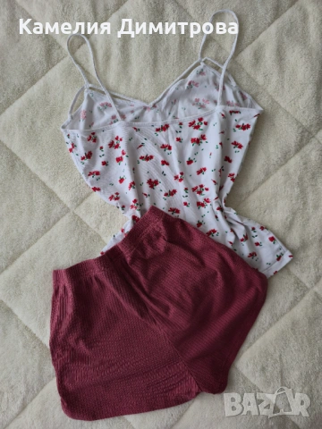 Дамски летен комплект за вкъщи – топ на цветя + бордо къси панталонки, снимка 3 - Комплекти - 53285633
