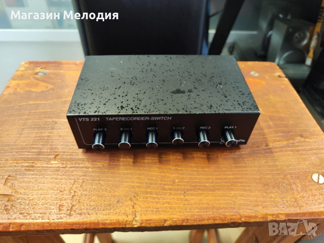 Превключвател за входове за усилвател VTS 211 Taperecorder Switch, снимка 2 - Ресийвъри, усилватели, смесителни пултове - 51770005