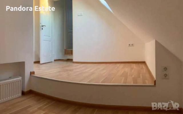 Продава тристаен апартамент в кв. Карпузица