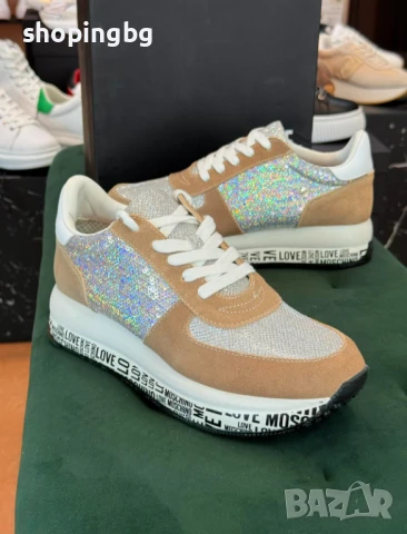 Дамски сникърси Love Moschino JA15113G  225 лв., снимка 3 - Маратонки - 51064625
