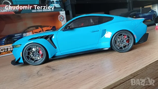 Мащабни модели коли 1:18 / Norev Porsche Cayenne / GT-Spirit Ford Mustang GTD, снимка 10 - Колекции - 56066847