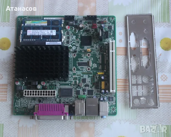 Intel Desktop Board D2500HN дънна платка + RAM