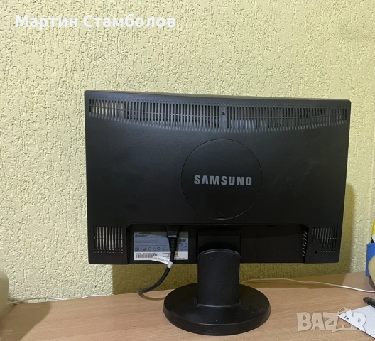 LCD монитор Samsung SyncMaster 943NW, 19″ | Отлично състояние, снимка 2 - Монитори - 53381958
