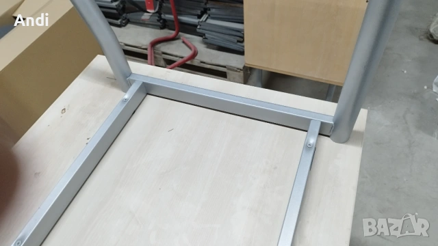 Бюро ъглово с метални крака - офис маса 160 - 150 /60-70 / 76см, снимка 12 - Работни маси и бюра - 53173053