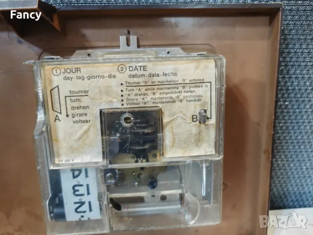 Страхотен френски часовник Jaz, снимка 8 - Антикварни и старинни предмети - 49548730