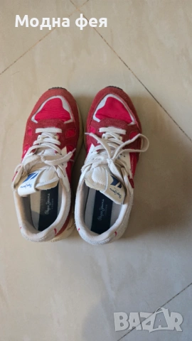 Pepe Jeans London  Спортни обувки с нисък профил и синтетика, Червен/Кралско Синьо/Мръснобял