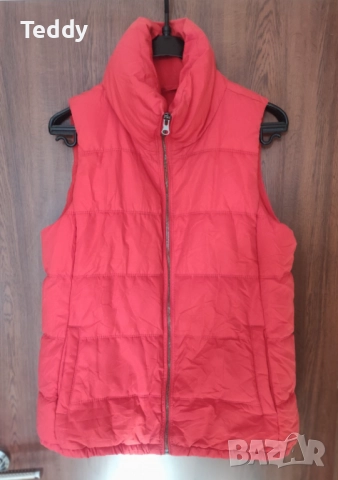 Стилен топъл елек от Old Navy, размер M, снимка 4 - Елеци - 52105543