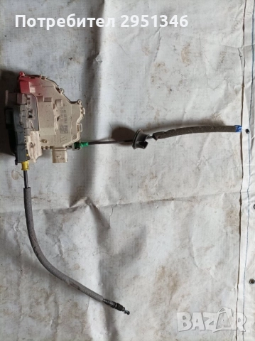 Брава Audi A5 F5 4G0839016F