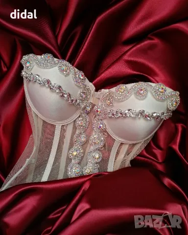 Бутиков корсет с кристали 