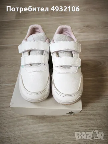 Маратонки Adidas , снимка 2 - Детски маратонки - 56093036