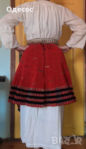 Автентична носия от северозападна България., снимка 2 - Антикварни и старинни предмети - 38999710